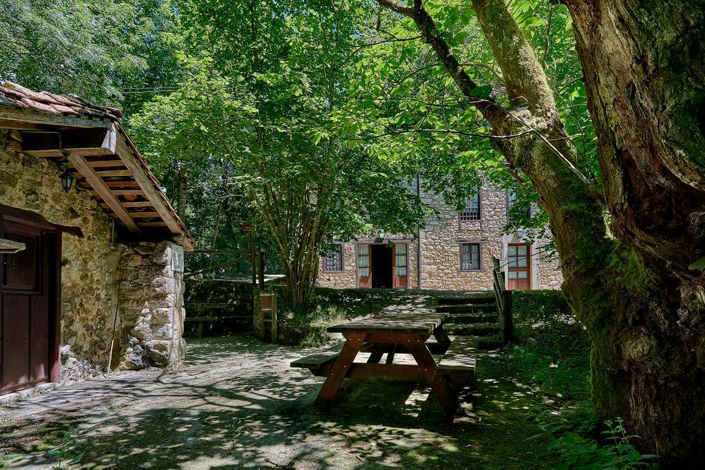 Alles Casas Rurales La Tahona De Besnes 게스트하우스 외부 사진