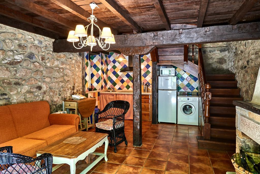 Alles Casas Rurales La Tahona De Besnes 게스트하우스 외부 사진