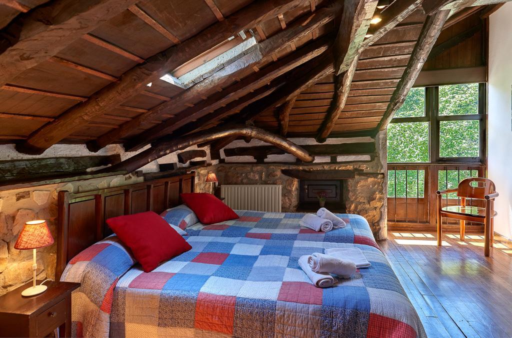 Alles Casas Rurales La Tahona De Besnes 게스트하우스 외부 사진